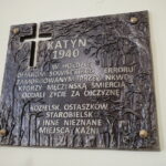 20.11.2022. Kraino. Odsłonięcie pamiątkowych tablic. / Fot. Wiktor Taszłow - Radio Kielce