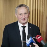 23.11.2022. Kielce. Finał 24. edycji Wojewódzkiego Konkursu Wiedzy o Bezpieczeństwie, Ratownictwie i Obronie Cywilnej. Na zdjęciu: Zbigniew Koniusz - wojewoda świętokrzyski / Fot. Wiktor Taszłow – Radio Kielce