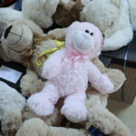 25.11.2022. Kielce. Dzieci na oddziale onkologiczno - hematologicznym otrzymały zabawki / Fot. Wiktor Taszłow - Radio Kielce