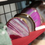 26.11.2022. Kielce. Giełda Minerałów, Skamieniałości i Wyrobów Jubilerskich / Fot. Wiktor Taszłow – Radio Kielce