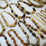 26.11.2022. Kielce. Giełda Minerałów, Skamieniałości i Wyrobów Jubilerskich / Fot. Wiktor Taszłow – Radio Kielce