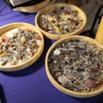 26.11.2022. Kielce. Giełda Minerałów, Skamieniałości i Wyrobów Jubilerskich / Fot. Wiktor Taszłow – Radio Kielce