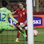 11.11.2022. Ostrowiec Św. Mecz piłkarskiej reprezentacja Polski kobiet z Rumunią. / Fot. Jarosław Kubalski - Radio Kielce