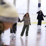 12.11.2022 Kielce. Sztuczne lodowisko na Stadionie/ Fot. Jarosław Kubalski - Radio Kielce