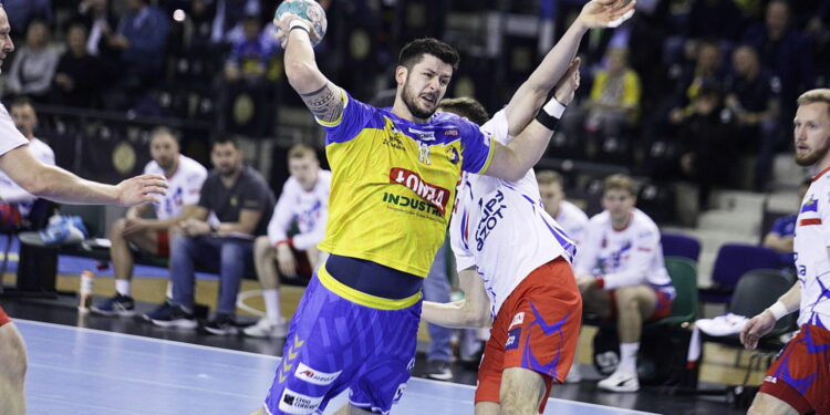 15.11.2022 Kielce. PGNiG Superliga. Mecz Łomża Industria Kielce - Azoty Puławy / Fot. Jarosław Kubalski - Radio Kielce