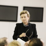 23.11.2022 Kielce. BWA. Wspomnienie o byłym dyrektorze Muzeum Narodowego w Kielcach Alojzie Obornym. Na zdjeciu żona dyrektora Aneta Oborny / Fot. Jarosław Kubalski - Radio Kielce