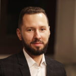 25.11.2022 Radio Kielce. Debata sportowa. Na zdjęciu Kamil Markiewicz - TVP3 Kielce / Fot. Jarosław Kubalski - Radio Kielce