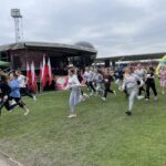 12.11.2022. Ostrowiec Św. Ostrowieckie Biegi Niepodległości dla dzieci i młodzieży na stadionie KSZO / Fot. Emilia Sitarska - Radio Kielce