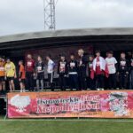 12.11.2022. Ostrowiec Św. Ostrowieckie Biegi Niepodległości dla dzieci i młodzieży na stadionie KSZO / Fot. Emilia Sitarska - Radio Kielce