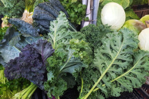 Napój z jarmużem i jabłkiem na zdrowe śniadanie