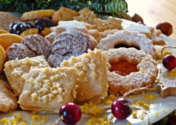 Za kilka dni Dzień Ciasta. Porcja słodyczy przyda się w listopadzie - Radio Kielce