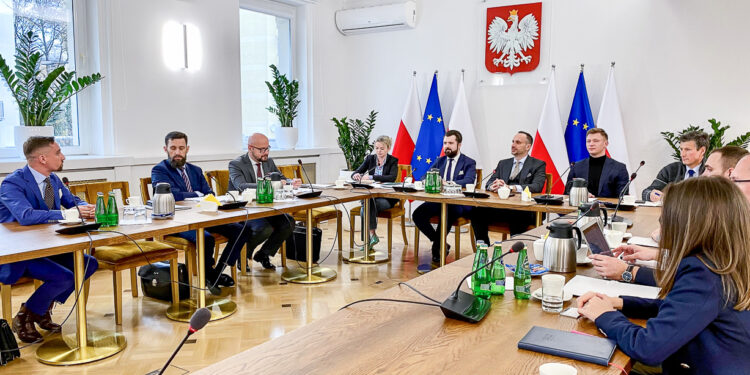 W Ministerstwie Rolnictwa i Rozwoju Wsi powstał zespół ekspercki ds. biometanu - Radio Kielce