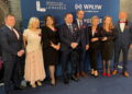 17.11.2022. Kielce. na zdjęciu (od lewej): Karol Kaczmarski, Halina Dobrowolska, Emilia Polańska, prezes Marek Banasik, Wojciech Stachowicz-Szczepanik, Małgorzata Suchodolska, Anna Kaczor, Konstanty Kamionka. / Fot. Daniel Czwartosz - Radio Kielce