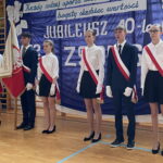 25.11.2022. Ostrowiec Św. Przekazanie sztandaru dla Szkoły Mistrzostwa Sportowego. / Fot. Emilia Sitarska - Radio Kielce