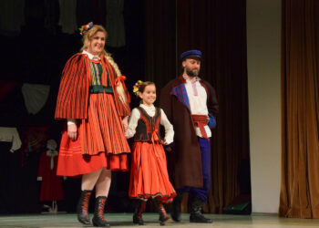 Rewia ludowych strojów na Old Fashion w Kielcach - Radio Kielce