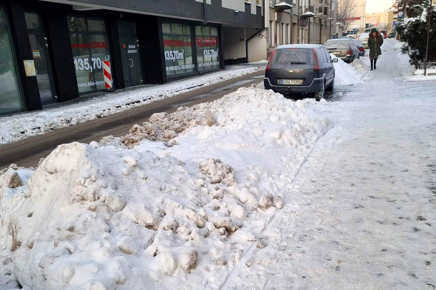 19.12.2022. Kielce. Zasypane parkingi w centrum miasta / Fot. słuchacz Radia Kielce