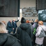 30.11.2022. Michniów. Delegacja pracowników z muzeum Památník / źródło: Mauzoleum Martyrologii Wsi Polskich w Michniowie