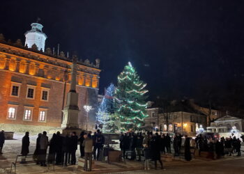 08.12.2022. Sandomierz. Modlitwa na starówce. / Fot. Grażyna Szlęzak - Radio Kielce