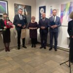 Sandomierscy twórcy artystycznie komentują rzeczywistość - Radio Kielce 17.12.2022. Sandomierz. Wystawa pt. „Porównania 31” / Fot. Grażyna Szlęzak - Radio Kielce