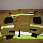 Nowe ubrania specjalne dla strażaków z jednostek OSP Ksany oraz OSP Charbinowice / Fot. UMiG Opatowiec