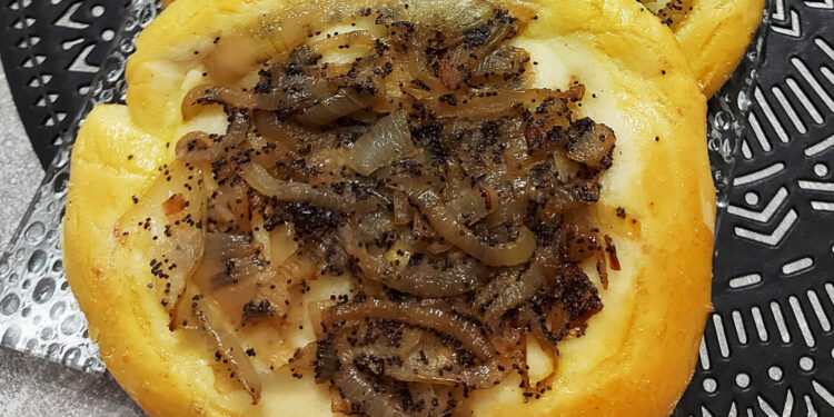 Cebularze makowe - Radio Kielce