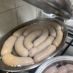 Swojska kiełbasa motywem przewodnim warsztatów kulinarnych w Sandomierzu - Radio Kielce 03.12.2022. Sandomierz. Warsztaty kulinarne w Dworku Koćmierzów / Fot. Grażyna Szlęzak - Radio Kielce