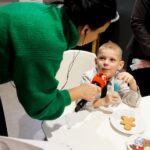 02.12.2022. Kielce. Audycja „Smaczny weekend". Kuchnię Radia Kielce odwiedziły dzieci z Przedszkola Samorządowego numer 18 w Kielcach, które przygotowały pierniczki / Fot. Piotr Kwaśniewski - Radio Kielce