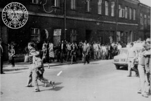 01.05.1982. Kielce. Tzw. kontrpochód / źródło: Instytut Pamięci Narodowej