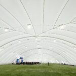 03.12.2022. Bilcza. Otwarcie hali pneumatycznej / Fot. Jarosław Kubalski - Radio Kielce