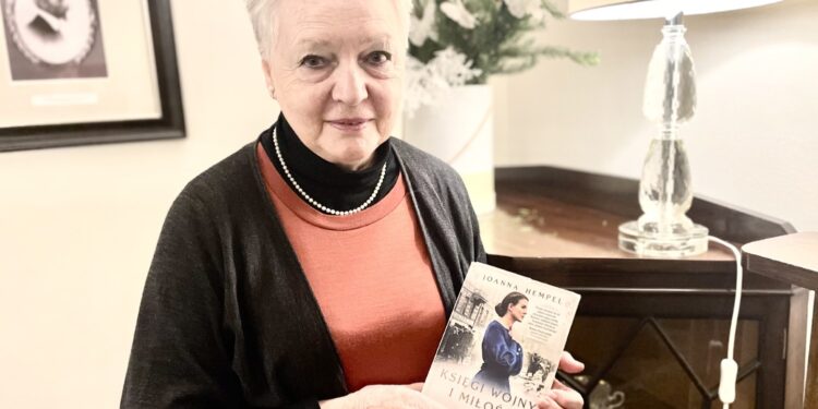 Joanna Hempel - autorka powieści „Księgi wojny i miłości. Wanda” / Fot. Dorota Klusek - Radio Kielce