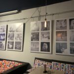 11.12.2022. Sandomierz, Iluzjon Art Cafe. Wystawa Tomasza Bartosika. / Fot. Grażyna Szlęzak - Radio Kielce