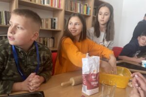17.12.2022. Sandomierz. Młodzieży z Ostroga z wizytą w Sandomierzu / Fot. Grażyna Szlęzak - Radio Kielce