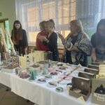 20.12.2022. Sandomierz. Kiermasz świąteczny w szkole rolniczej / Fot. Grażyna Szlęzak - Radio Kielce