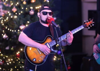 09.12.2022. Studio GRAM. Koncert zespołu Mayoroots w Radiu Kielce / Fot. Wiktor Taszłow – Radio Kielce