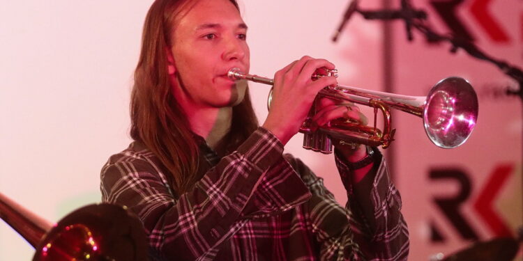 09.12.2022. Studio GRAM. Koncert zespołu Mayoroots w Radiu Kielce / Fot. Wiktor Taszłow – Radio Kielce