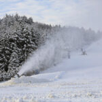 14.12.2022. Niestachów. Stok narciarski / Fot. Wiktor Taszłow – Radio Kielce