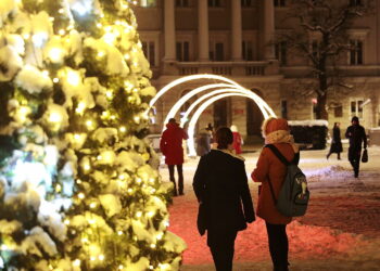 15.12.2022. Kielce. Świąteczne iluminacje / Fot. Wiktor Taszłow - Radio Kielce