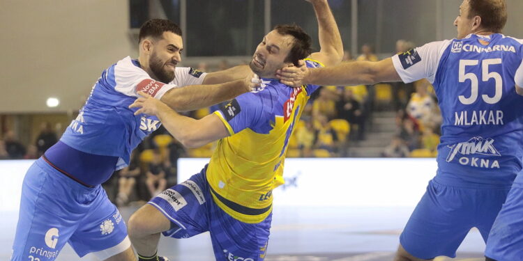 15.12.2022. Kielce. 10. kolejka Ligi Mistrzów: Łomża Industria - Celje Pivovarna Lasko / Fot. Wiktor Taszłow - Radio Kielce