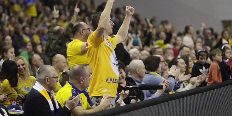 15.12.2022. Kielce. 10. kolejka Ligi Mistrzów: Łomża Industria - Celje Pivovarna Lasko / Fot. Wiktor Taszłow - Radio Kielce