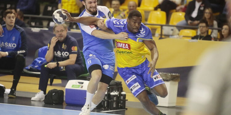 15.12.2022. Kielce. 10. kolejka Ligi Mistrzów: Łomża Industria - Celje Pivovarna Lasko / Fot. Wiktor Taszłow - Radio Kielce