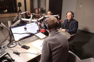 21.12.2022 Radio Kielce. Akcja "Nadzieja pod choinkę". Fundacja Gramy z Tobą / Fot. Wiktor Taszłow - Radio Kielce
