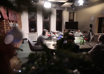21.12.2022 Radio Kielce. Akcja "Nadzieja pod choinkę". Fundacja Gramy z Tobą / Fot. Wiktor Taszłow - Radio Kielce