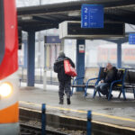 24.12.2022. Kielce. Dworzec PKP. Święta w podróży / Fot. Wiktor Taszłow - Radio Kielce