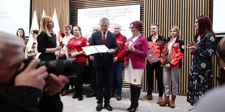 29.12.2022. Kielce. Wręczenie nagrody wojewody świętokrzyskiego „Czyste Serce” / Fot. Wiktor Taszłow – Radio Kielce