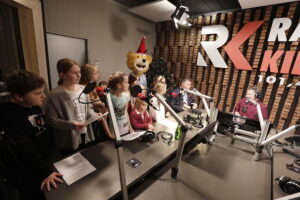 20.12.2022 Radio Kielce. Akcja "Nadzieja pod choinkę". Fundacja Miśka Zdziśka / Fot. Jarosław Kubalski - Radio Kielce