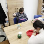 Akcja Radia Kielce „Nadzieja pod choinkę”. Fundacja „Gramy z Tobą”. Na zdjęciu Zakład Aktywności Zawodowej Manufaktura Pietraszki / Fot. Jarosław Kubalski – Radio Kielce