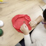 Akcja Radia Kielce „Nadzieja pod choinkę”. Fundacja „Gramy z Tobą”. Na zdjęciu Zakład Aktywności Zawodowej Manufaktura Pietraszki / Fot. Jarosław Kubalski – Radio Kielce