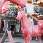 30.12.2022 Kielce. Jednorożce autorstwa Sławomira Micka na Placu Artystów / Fot. Jarosław Kubalski - Radio Kielce