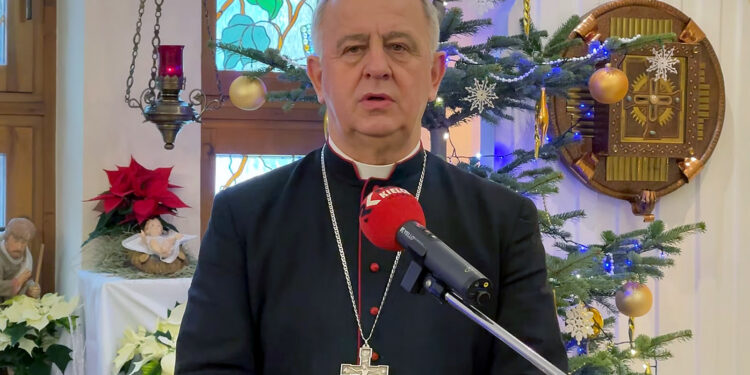 Biskup Jan Piotrowski / Fot. Radio Kielce