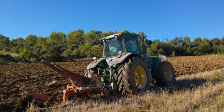 Systematyczna edukacja sprawia, że ilość wypadków w rolnictwie spada - Radio Kielce